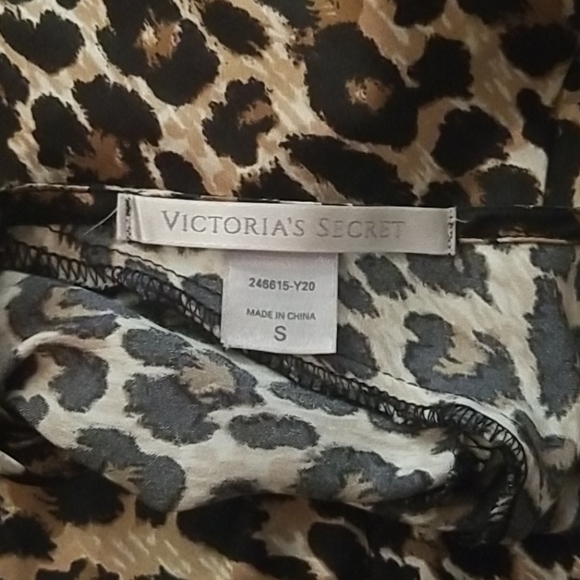 Victoria's Secret Short Nightgown - Picture 6 of 8